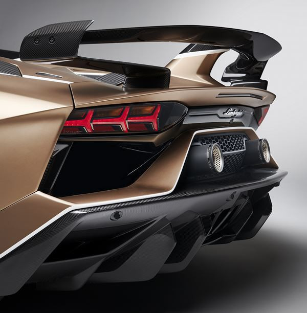 La Lamborghini Aventador SVJ Roadster exécute le zéro à 100 km/h en 2,9 secondes