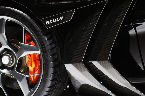 La supercar Ginetta Akula embarque un bloc V8 de 575 ch