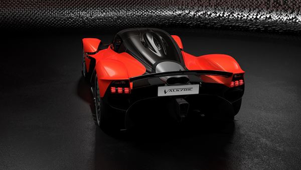 L'hypercar Aston Martin Valkyrie débite une puissance cumulée de 1 160 ch
