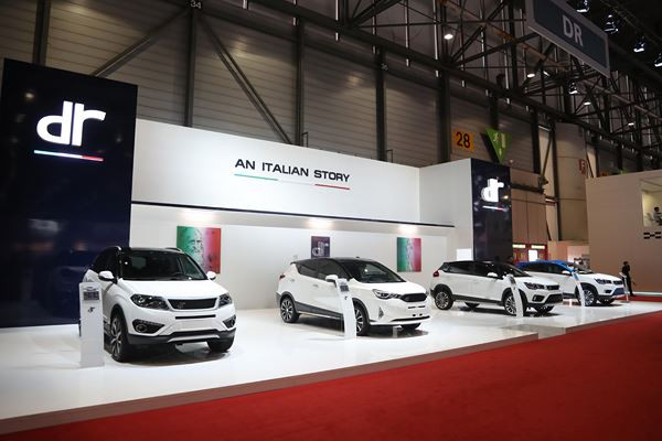 Dans les allées de la 89ème édition du salon de l'automobile de Genève