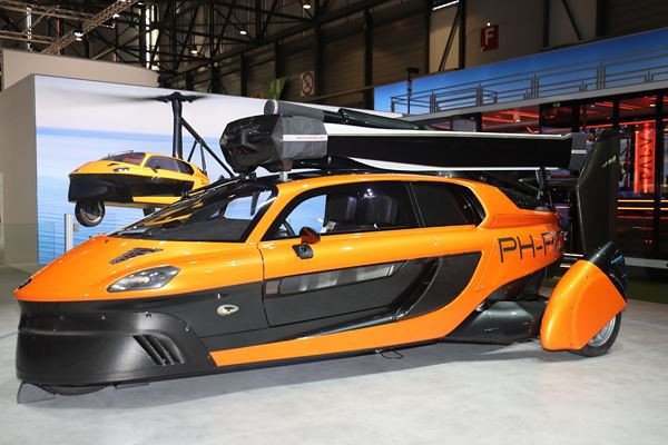 Dans les allées de la 89ème édition du salon de l'automobile de Genève