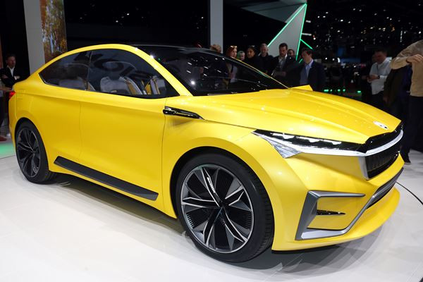 Dans les allées de la 89ème édition du salon de l'automobile de Genève