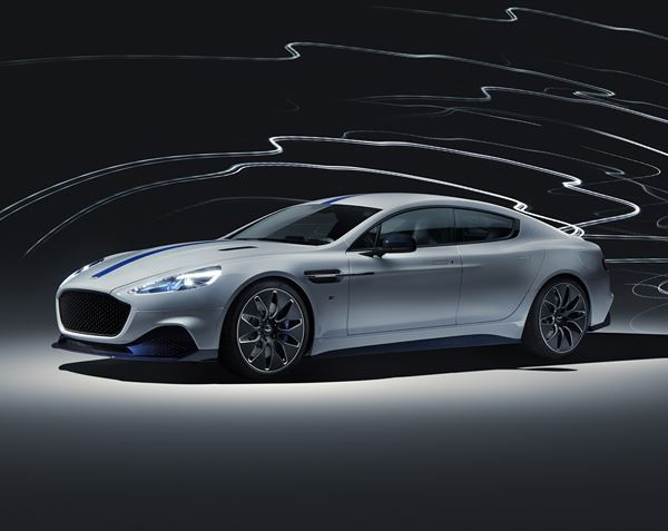 L'Aston Martin Rapide E embarque deux moteurs électriques débitant 610 ch