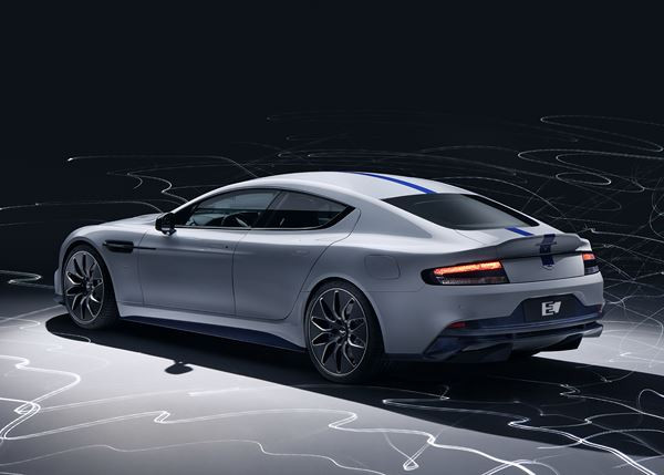 L'Aston Martin Rapide E embarque deux moteurs électriques débitant 610 ch