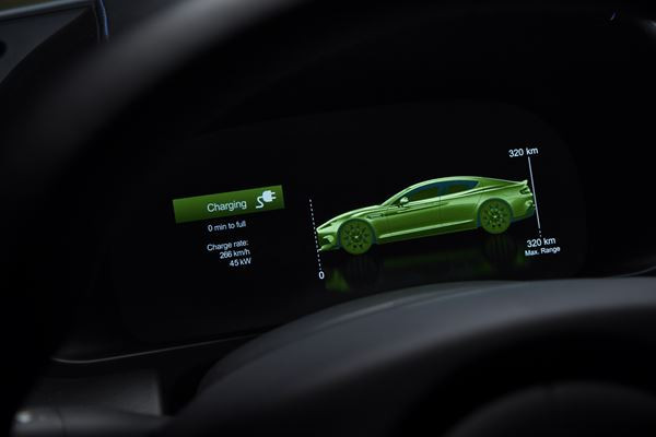 L'Aston Martin Rapide E embarque deux moteurs électriques débitant 610 ch