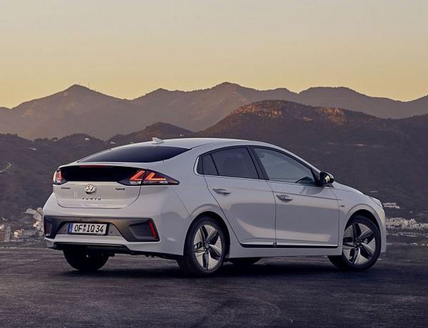 La Hyundai Ioniq hybrid restylée propose de nouvelles technologies
