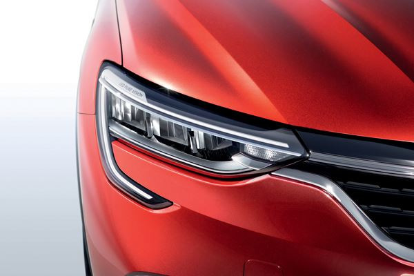 Le SUV coupé Renault Arkana affiche un design musclé