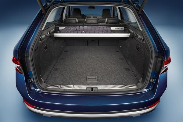 La Skoda Superb Combi se décline en version off-road Scout