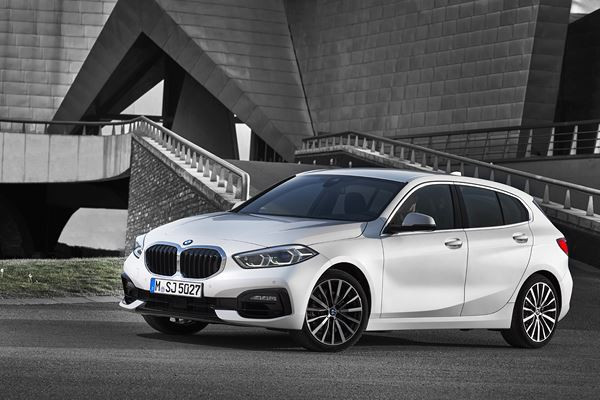 La BMW Série 1 de troisième génération passe de la propulsion à la traction