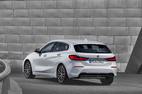 La BMW Série 1 de troisième génération passe de la propulsion à la traction
