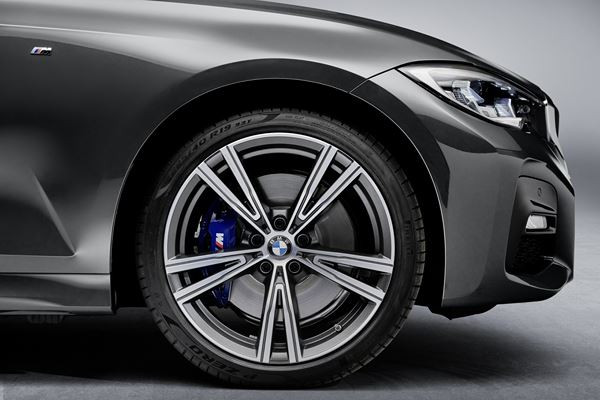 La BMW Série 3 Touring affiche une allure athlétique