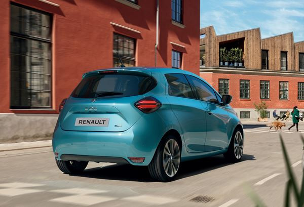 La troisième génération de la Renault Zoe adopte des lignes plus affirmées