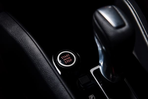 La berline tricorps Nissan Versa s’adapte aux goûts des clients américains