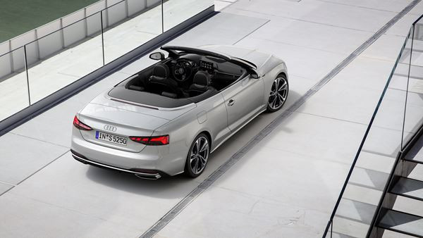 L’Audi A5 Cabriolet affiche un look sportif plus marqué