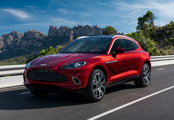 Le SUV Aston Martin DBX offre les performances dynamiques d'une voiture de sport