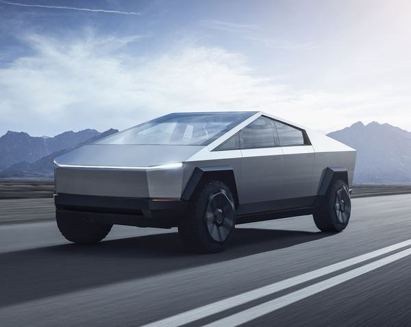 Tesla Cybertruck: un pick-up électrique au design lunaire