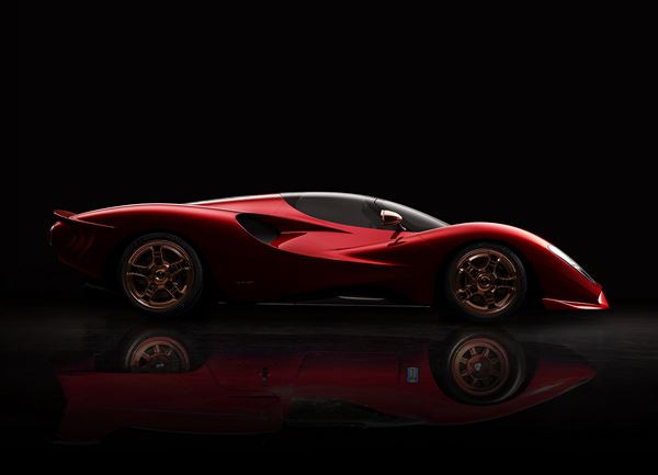 La De Tomaso P72 est propulsée par un V8 de 5.0 litres d'environ 700 ch