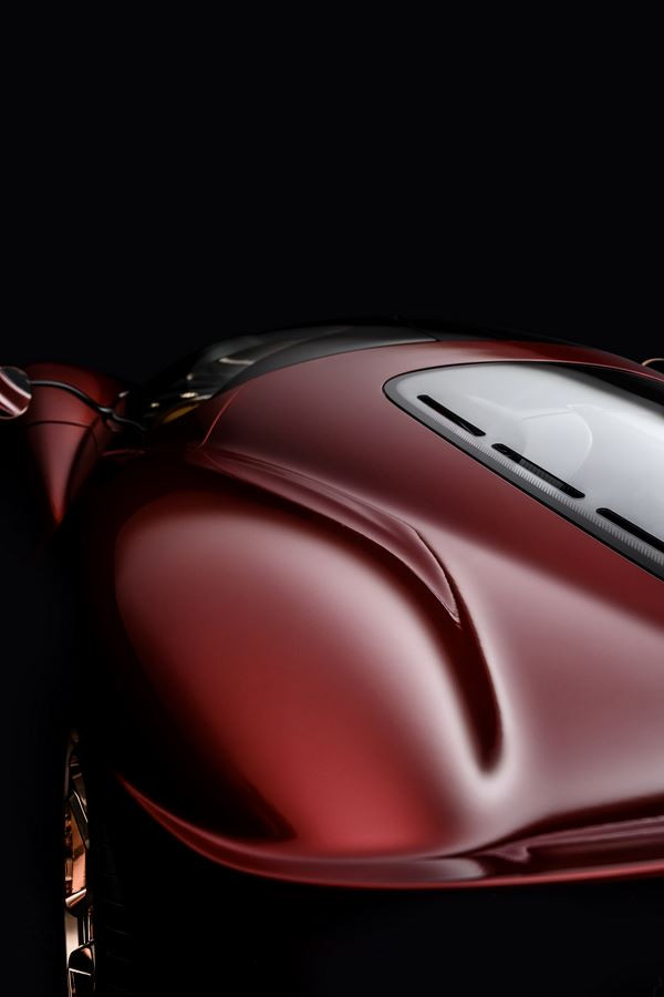 La De Tomaso P72 est propulsée par un V8 de 5.0 litres d'environ 700 ch