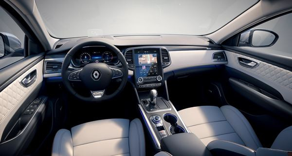 La berline de taille intermédiaire Renault Talisman réaffirme son style