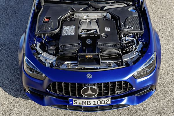 Le break Performance Mercedes-AMG E 63 4MATIC plus s'offre une mise à jour