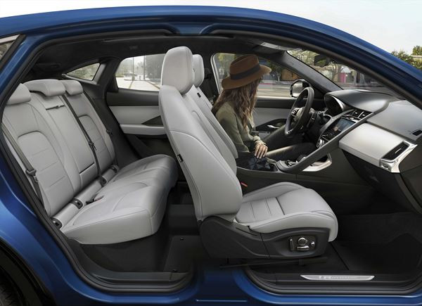 Le SUV compact premium Jaguar E-Pace affiche une ligne revue