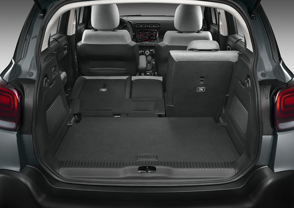 Le SUV urbain Citroën C3 Aircross s'offre une face avant plus anguleuse