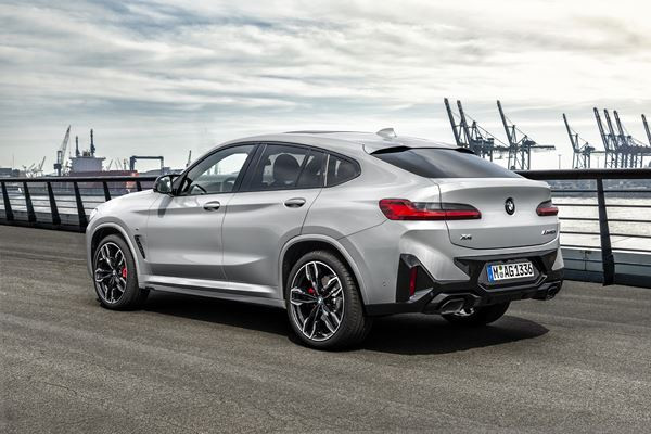 Le Sport Activity Coupé BMW X4 bénéficie d'un design rafraîchi