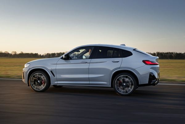 Le Sport Activity Coupé BMW X4 bénéficie d'un design rafraîchi