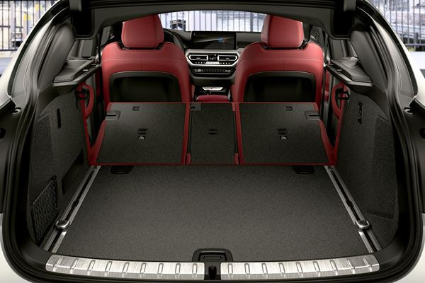 Le Sport Activity Coupé BMW X4 bénéficie d'un design rafraîchi
