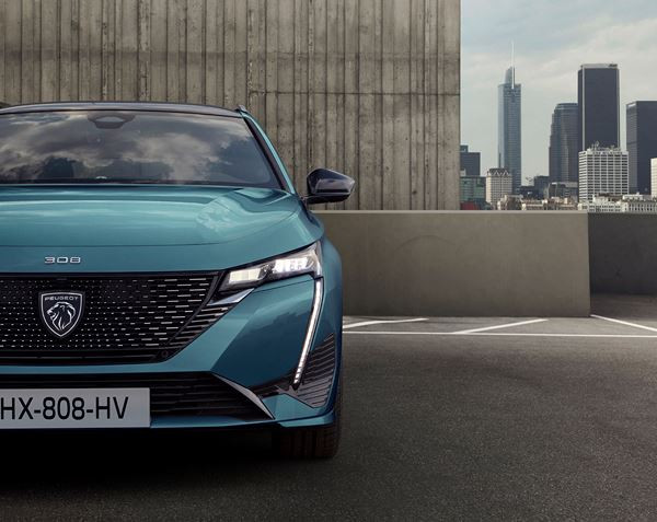 La Peugeot 308 SW s'offre un style expressif au profil racé et un arrière sophistiqué