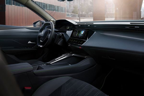 La Peugeot 308 SW s'offre un style expressif au profil racé et un arrière sophistiqué