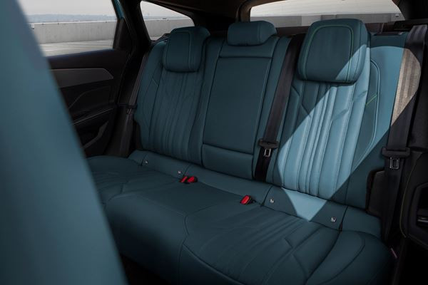 La Peugeot 308 SW s'offre un style expressif au profil racé et un arrière sophistiqué