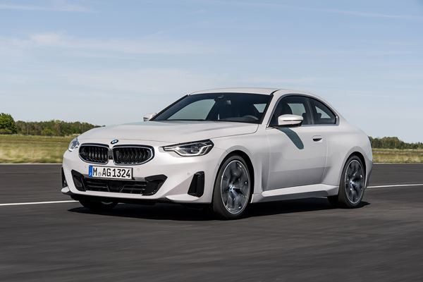 La BMW Série 2 Coupé associe des proportions athlétiques à une silhouette tricorps