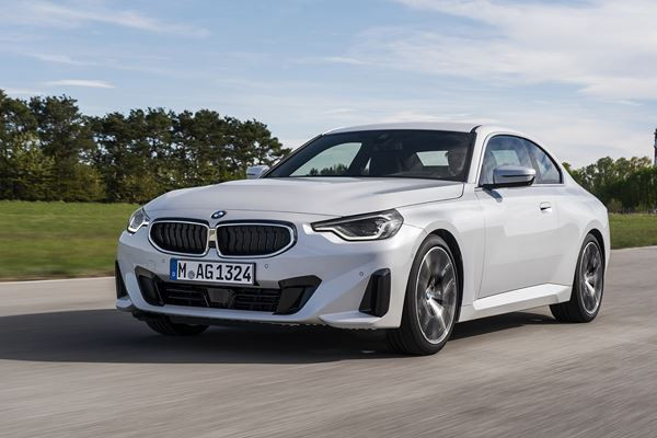 La BMW Série 2 Coupé associe des proportions athlétiques à une silhouette tricorps