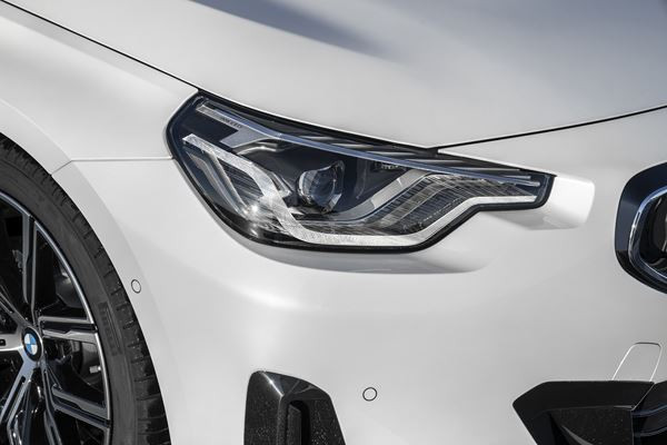 La BMW Série 2 Coupé associe des proportions athlétiques à une silhouette tricorps