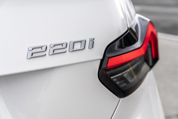 La BMW Série 2 Coupé associe des proportions athlétiques à une silhouette tricorps
