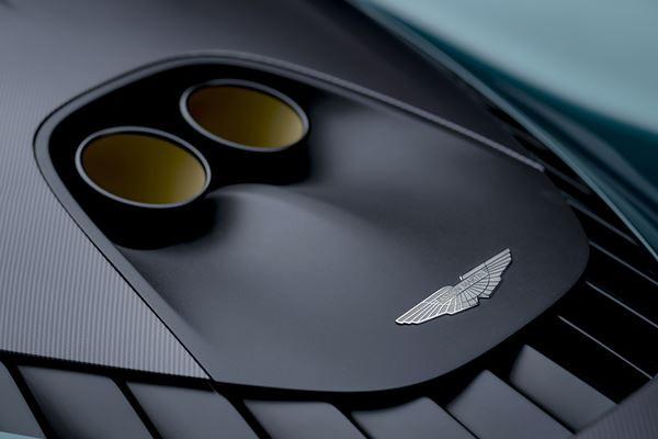 La supercar Aston Martin Valhalla hybride rechargeable développe 950 ch