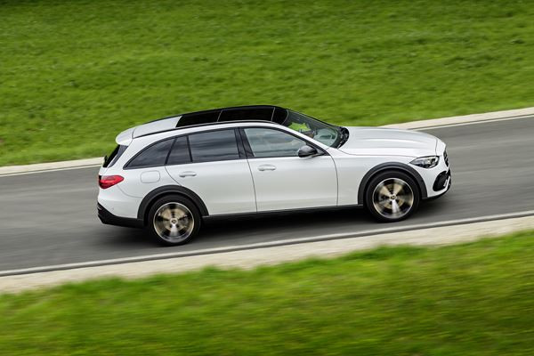 La Mercedes Classe C Break se décline en version All-Terrain