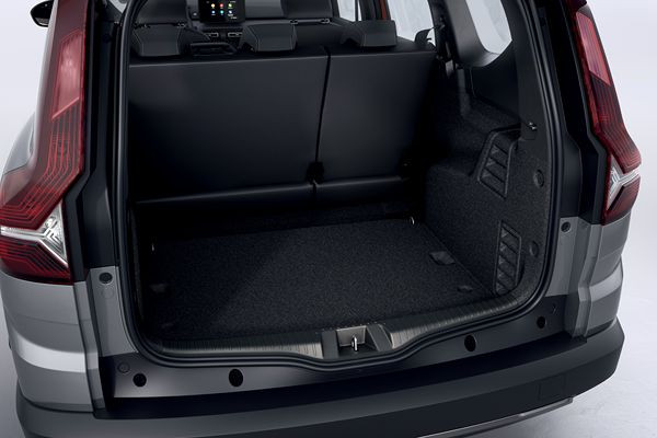 Le modèle familial accessible Dacia Jogger offre jusqu’à 7 places