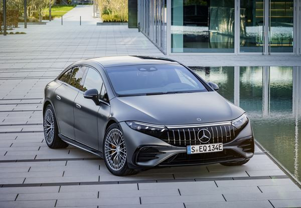 La berline de luxe électrique Mercedes-AMG EQS 53 4MATIC plus développe 761 ch