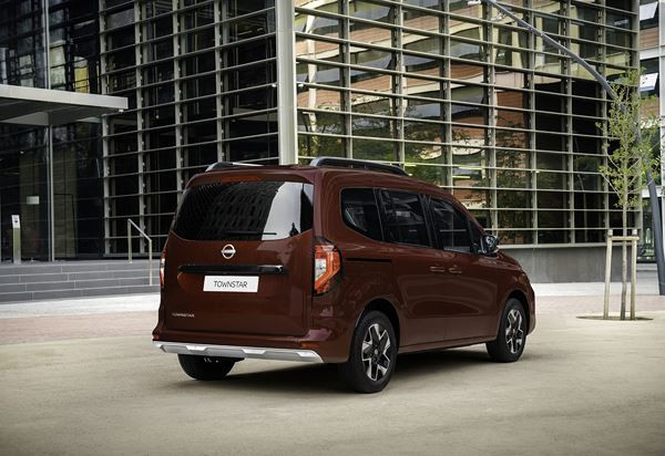 La version combi du Nissan Townstar revendique un confort de voiture de tourisme