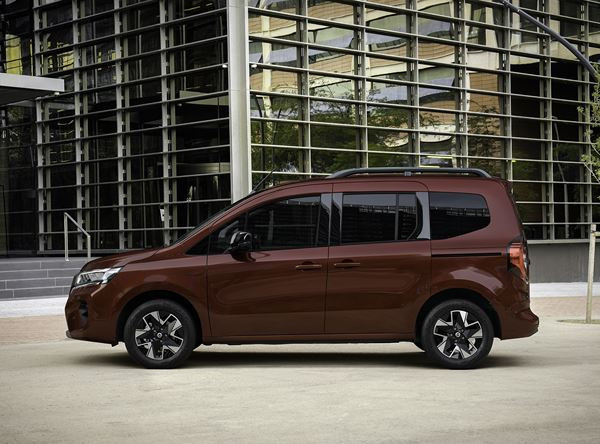 La version combi du Nissan Townstar revendique un confort de voiture de tourisme
