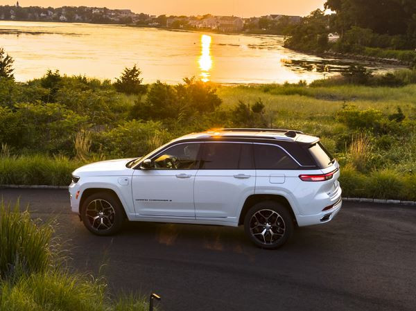 La Jeep Grand Cherokee de cinquième génération repose sur une nouvelle architecture