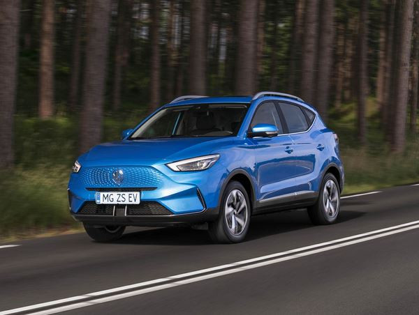 Le SUV urbain MG ZS EV s'offre une mise à jour esthétique et technique