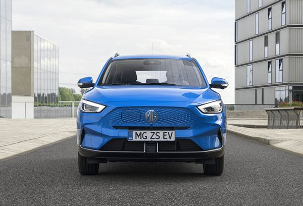 Le SUV urbain MG ZS EV s'offre une mise à jour esthétique et technique
