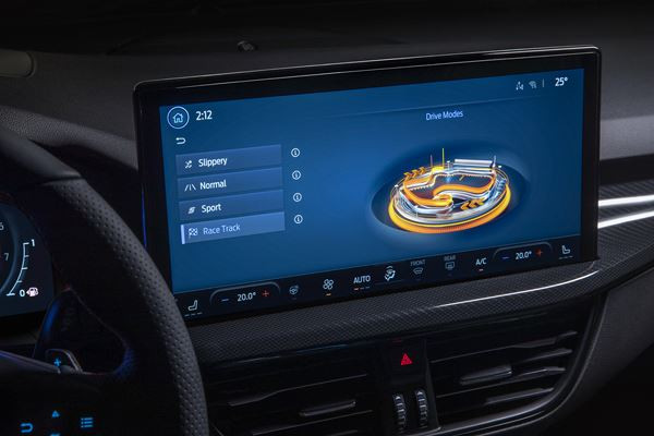 La Ford Focus s'offre un design revu et davantage de technologies