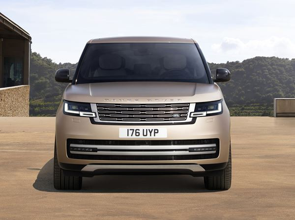 Le 4x4 de luxe Range Rover met le cap sur la sophistication et le raffinement