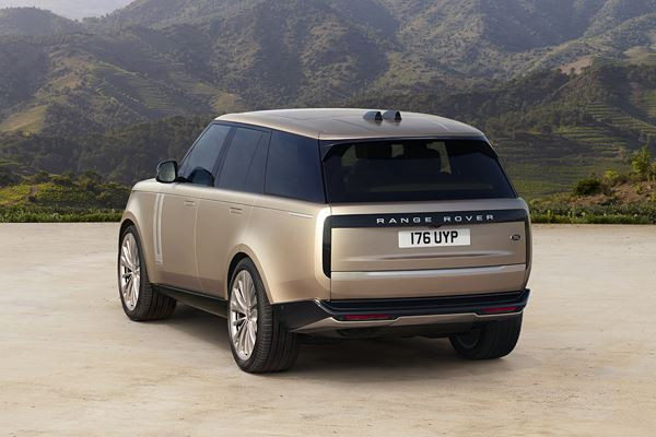 Le 4x4 de luxe Range Rover met le cap sur la sophistication et le raffinement