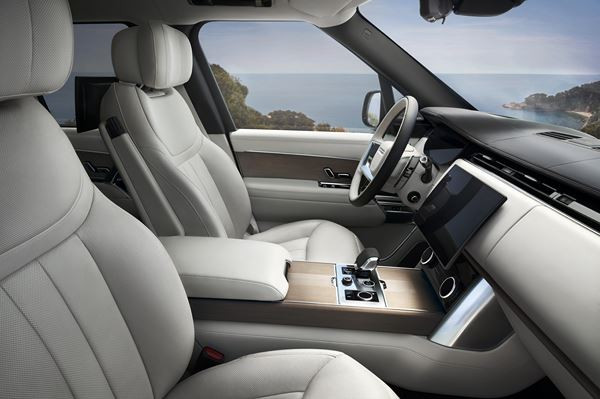 Le 4x4 de luxe Range Rover met le cap sur la sophistication et le raffinement