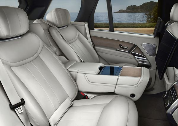Le 4x4 de luxe Range Rover met le cap sur la sophistication et le raffinement